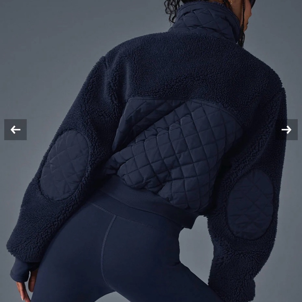 ALO Yoga NWT Women's Edge BomberJacket in Navy - Picture 2 of 13